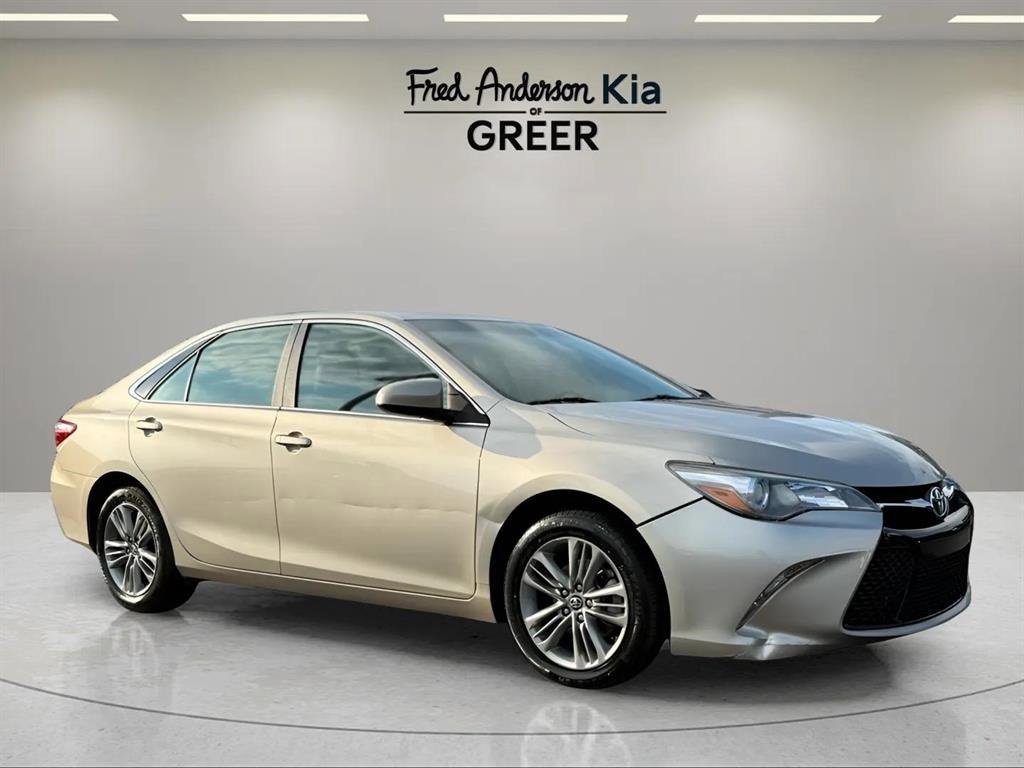 Used 2017 Toyota Camry SE