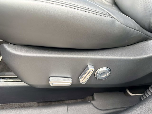 Certified 2024 Lincoln Nautilus Premier image 14