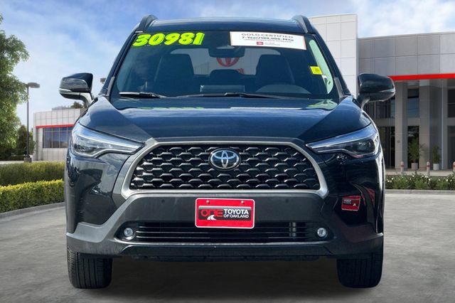 Certified 2025 Toyota Corolla Cross XLE FWD image 11