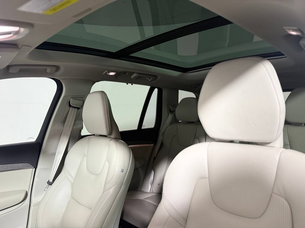 Used 2023 Volvo XC90 B6 Ultimate AWD/4WD image 20