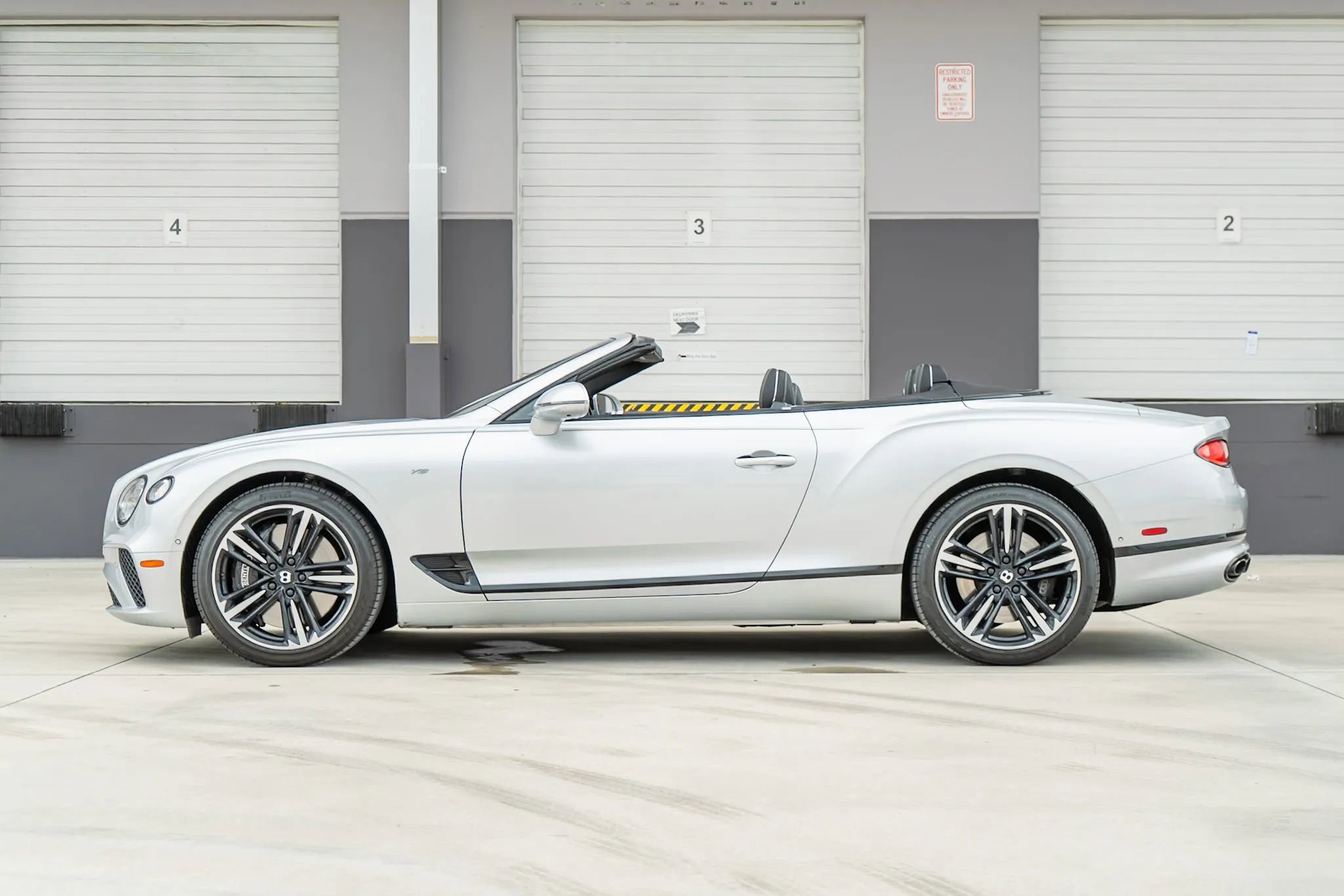 Used 2020 Bentley Continental GT V8 image 3