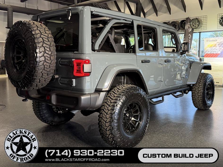 Used 2025 Jeep Wrangler Unlimited Sahara w/ Safety Group AWD/4WD image 34