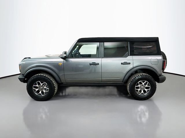 Used 2024 Ford Bronco Badlands image 4