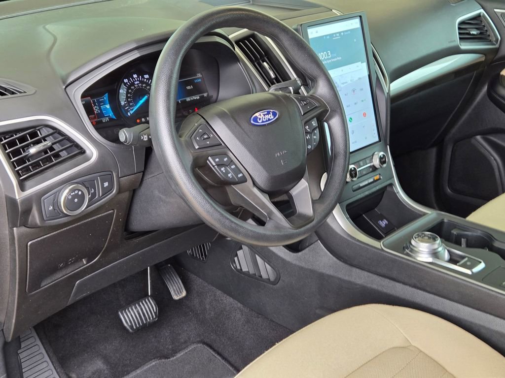 Used 2022 Ford Edge SE AWD/4WD image 10