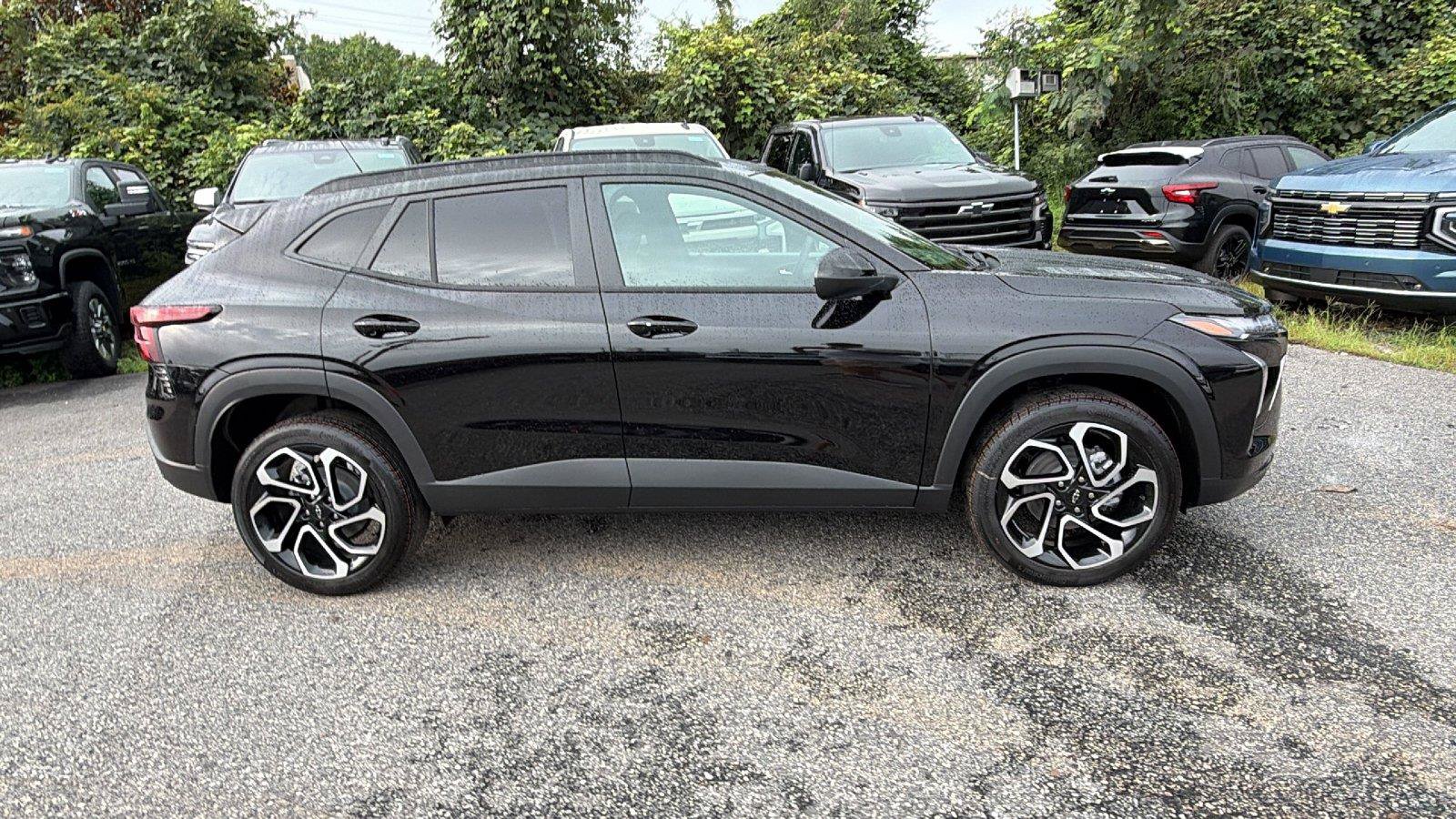 New 2026 Chevrolet Trax RS w/ Driver Confidence Package FWD image 7