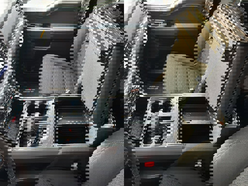 New 2025 Ford F150 XLT w/ Equipment Group 302A MID image 25