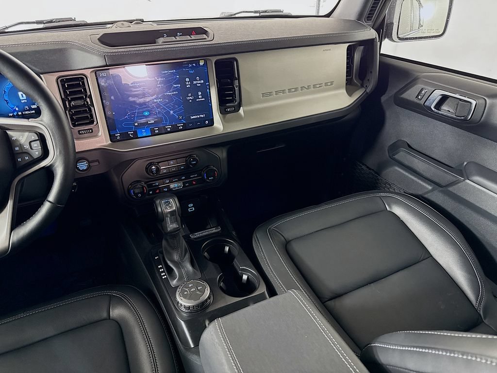Used 2025 Ford Bronco Outer Banks AWD/4WD image 23