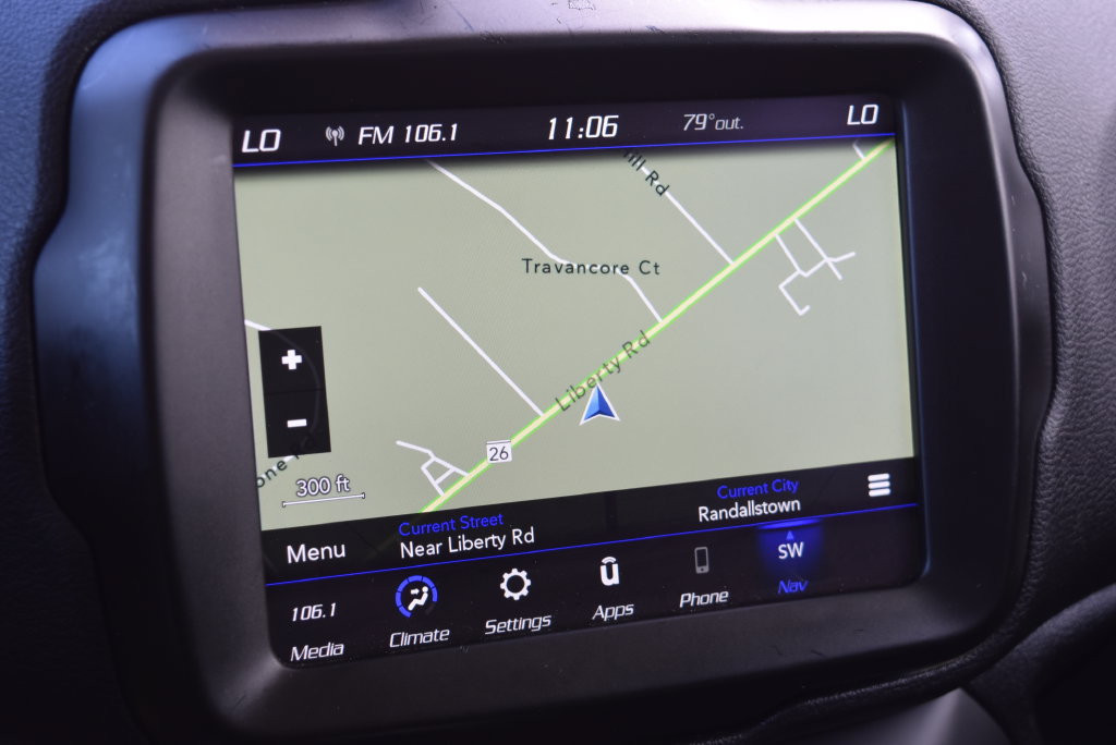 Used 2023 Jeep Renegade Latitude AWD/4WD image 15
