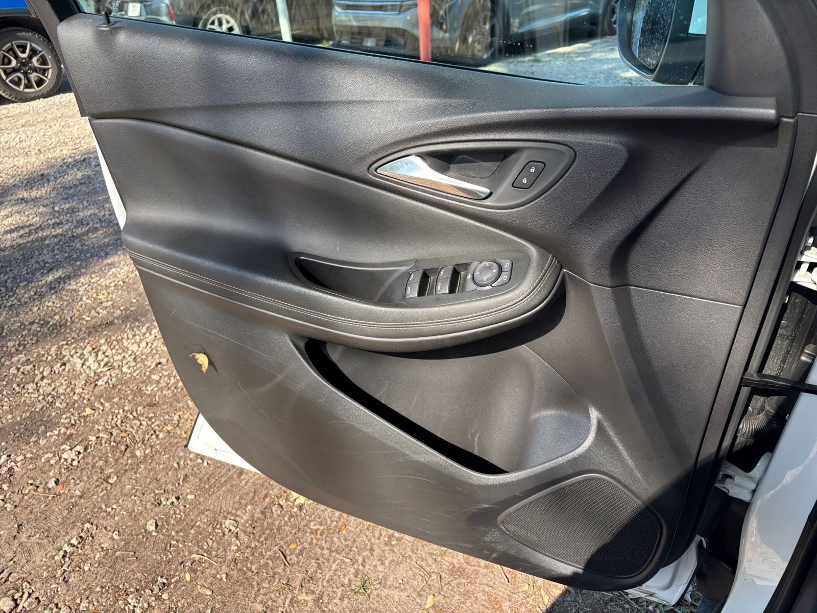 Used 2025 Buick Encore GX Preferred FWD image 18