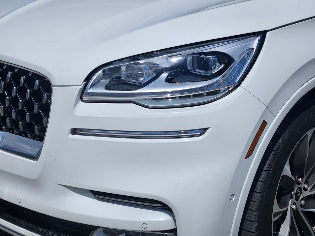 Used 2021 Lincoln Aviator Grand Touring w/ Equipment Group 302A AWD/4WD image 8