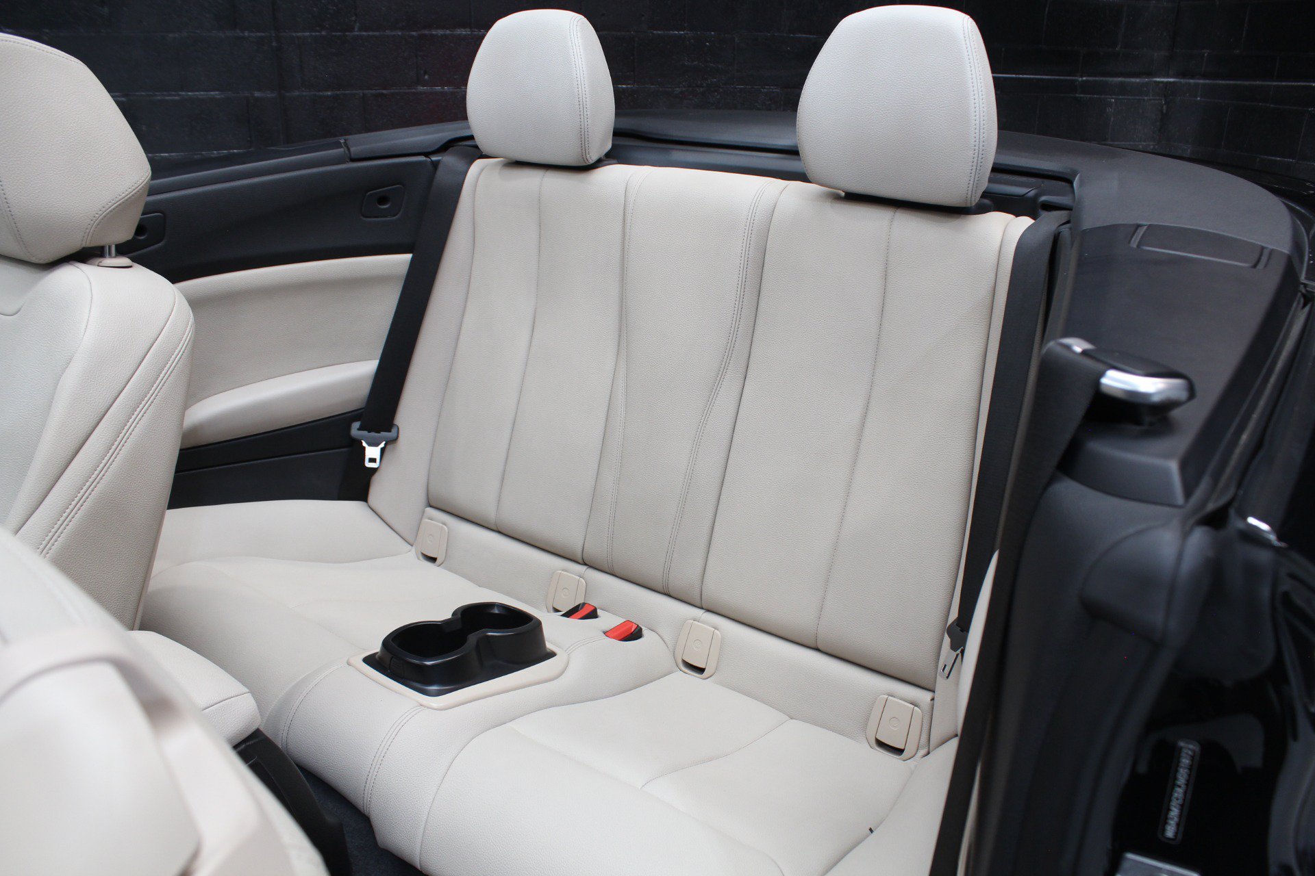 Used 2018 BMW 230i Convertible RWD image 38