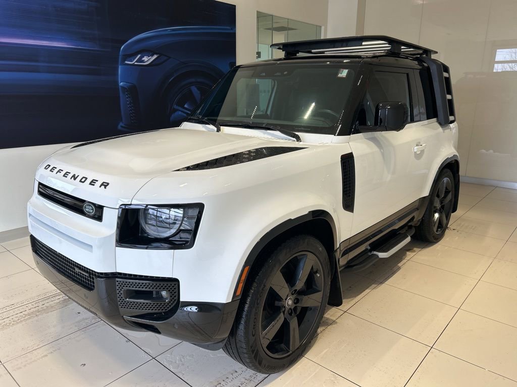Used 2023 Land Rover Defender 90 X-Dynamic SE image 1