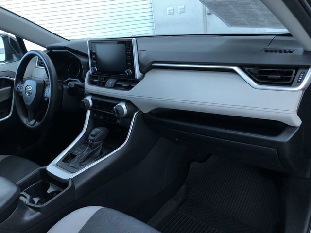 Used 2019 Toyota RAV4 XLE image 23