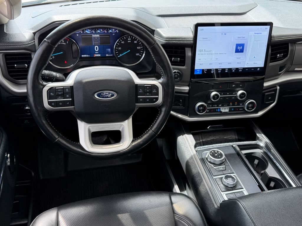 Used 2022 Ford Expedition XLT AWD/4WD image 16