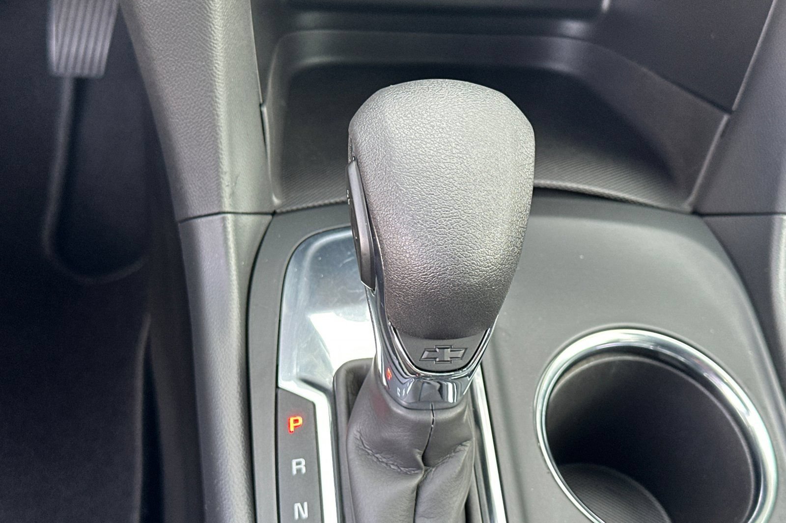 Used 2023 Chevrolet Equinox LS w/ LS Convenience Package FWD image 23