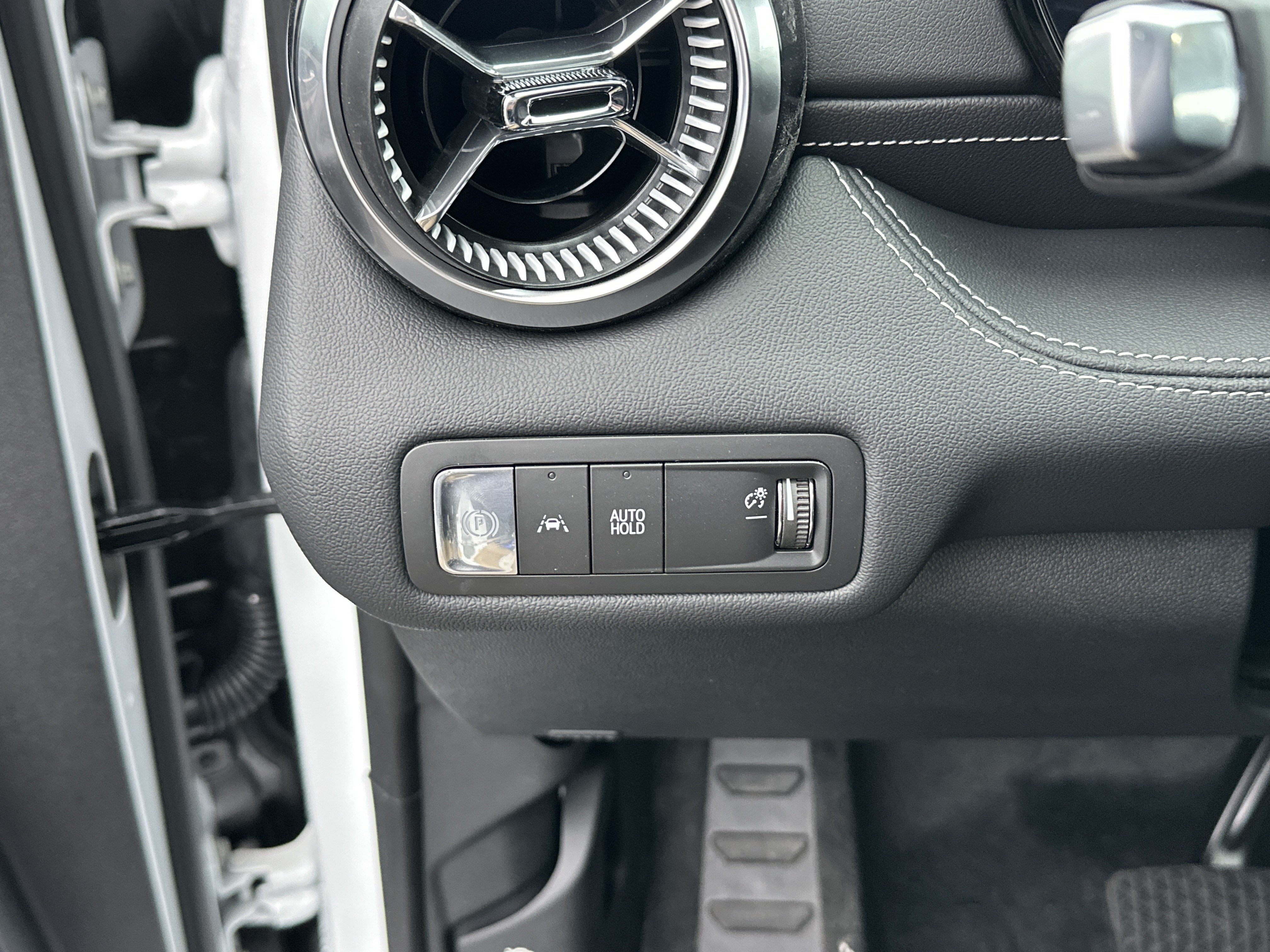 New 2026 Chevrolet Blazer EV LT AWD/4WD image 18