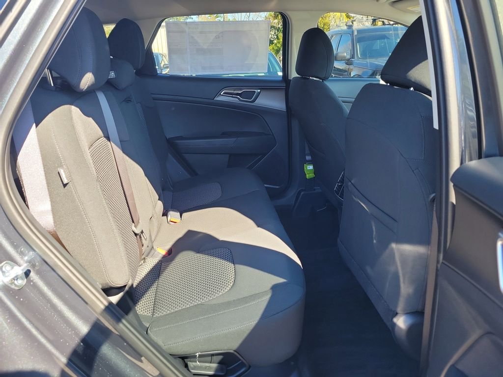 New 2026 Kia Sportage LX FWD image 12