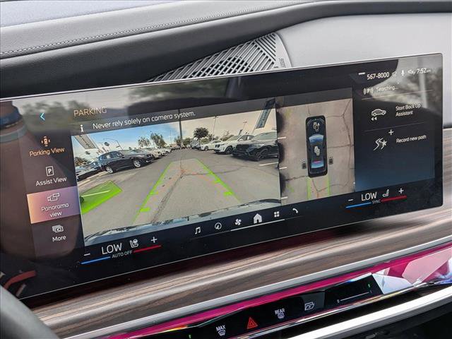 Certified 2024 BMW i7 xDrive60 w/ Premium Package AWD/4WD image 19