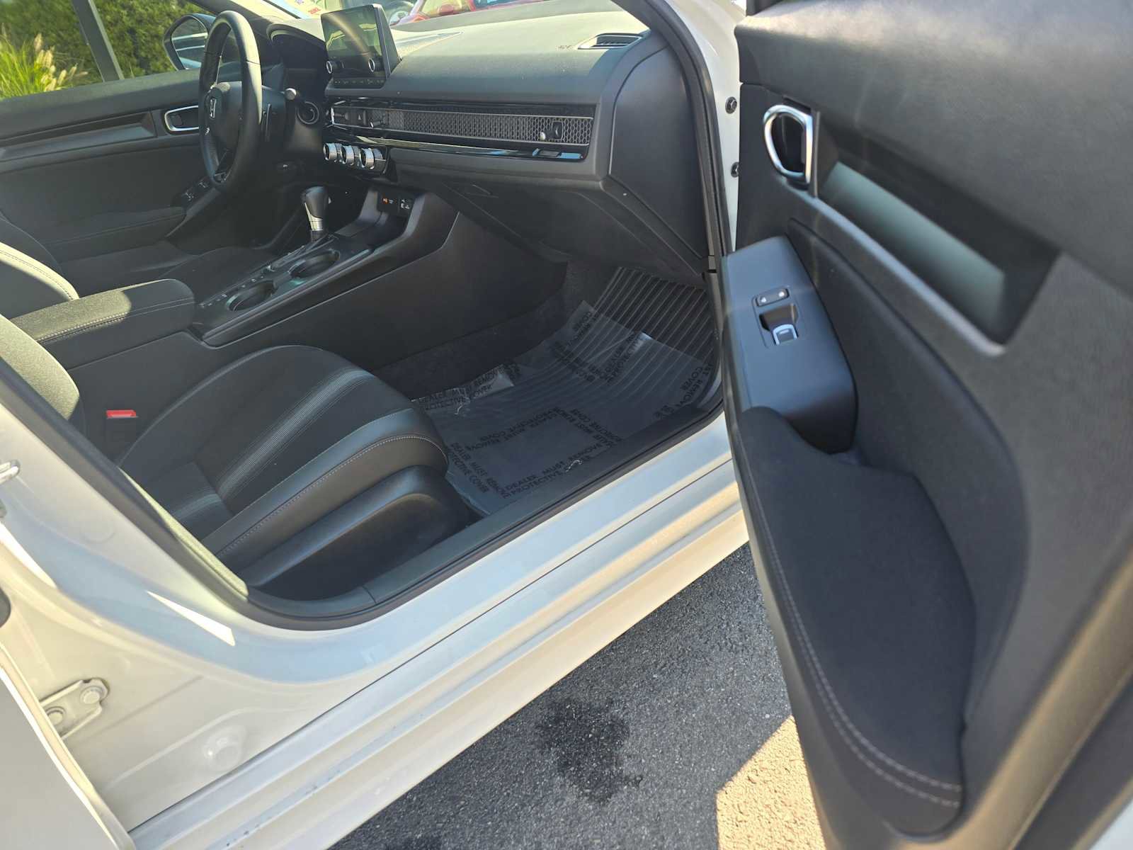 Used 2023 Honda Civic Sport image 10