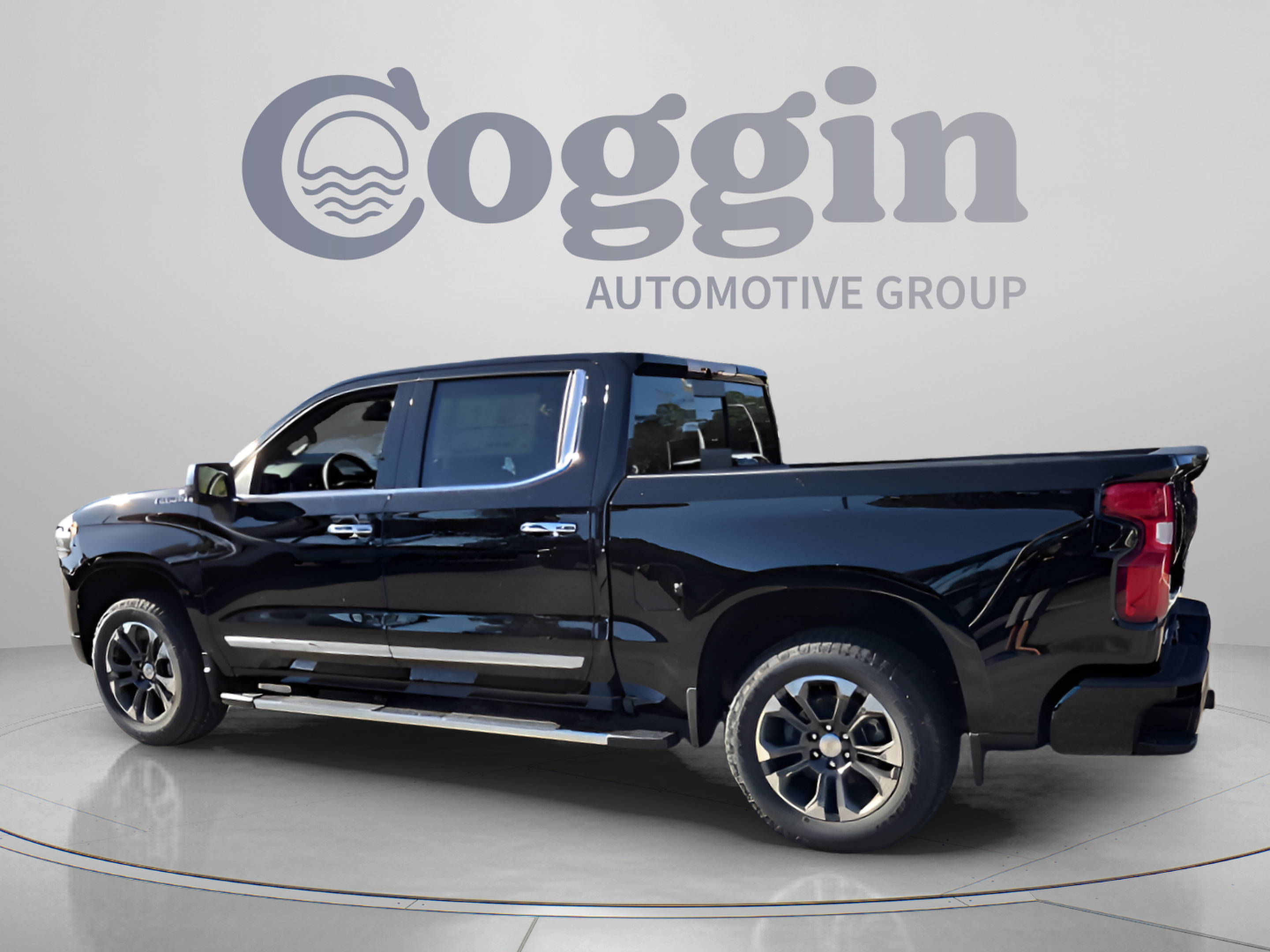 New 2026 Chevrolet Silverado 1500 High Country w/ Technology Package AWD/4WD image 3
