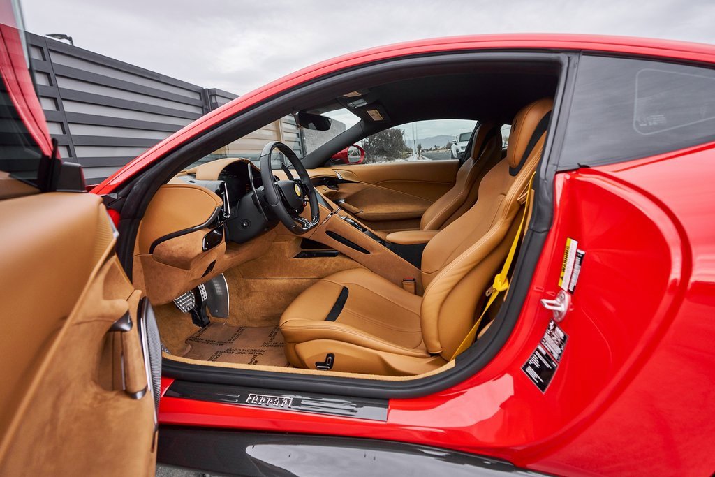 Used 2023 Ferrari Roma image 34