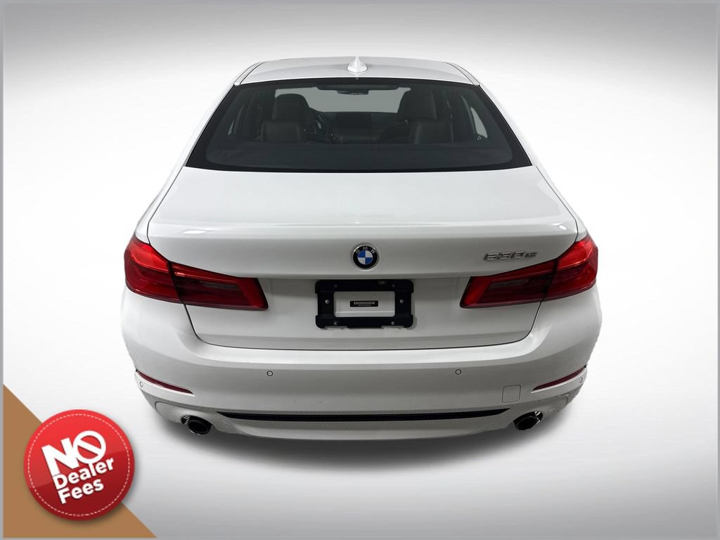 Used 2018 BMW 530e w/ Premium Package 2 RWD image 5
