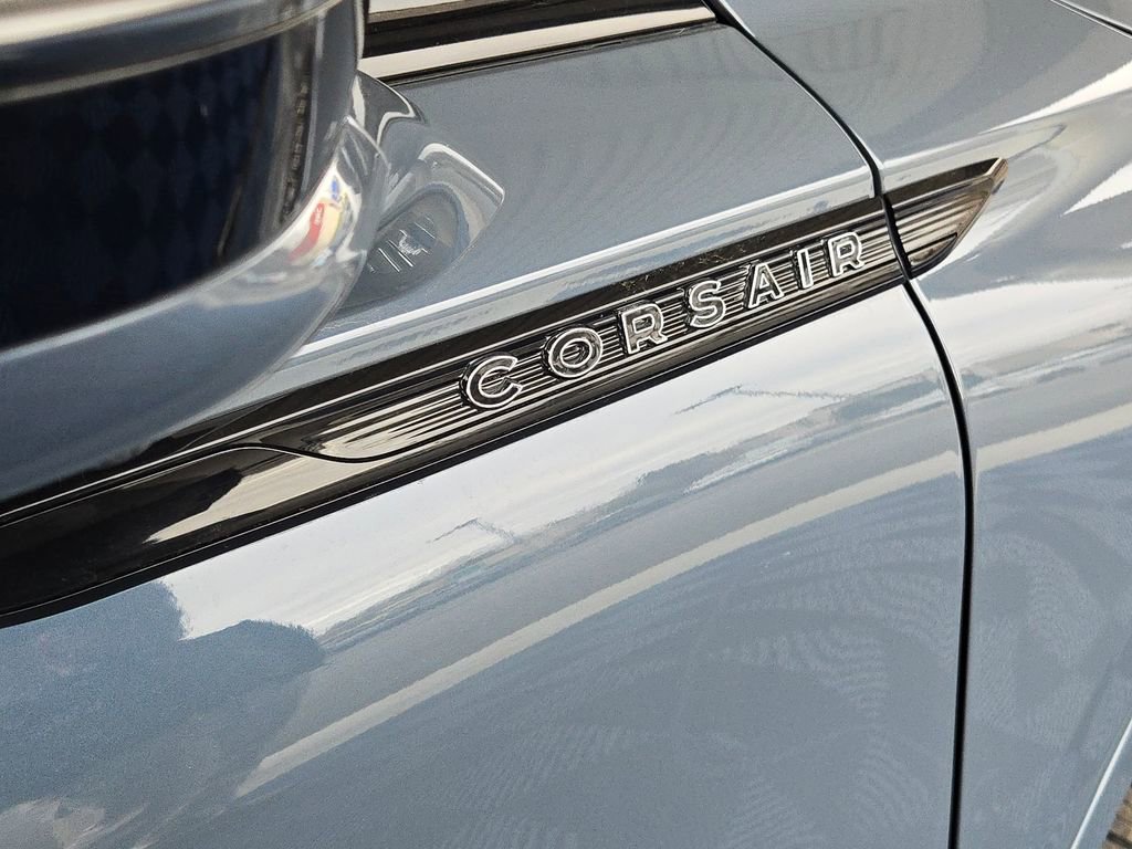 Used 2023 Lincoln Corsair AWD w/ Equipment Group 101A image 31