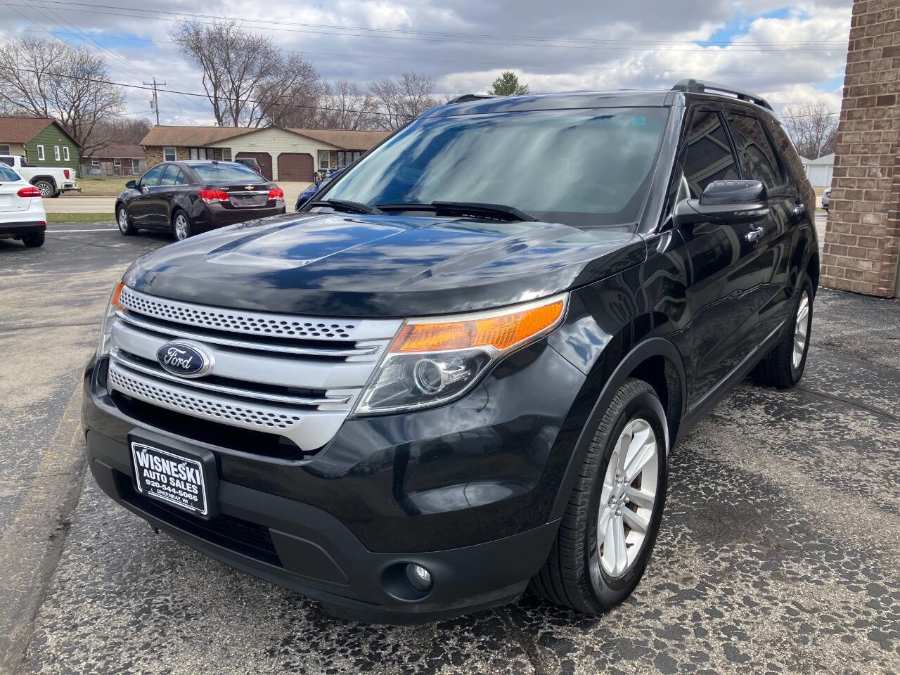 Used 2015 Ford Explorer XLT AWD/4WD image 7