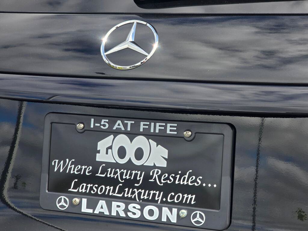 Used 2025 Mercedes-Benz GLC 300 4MATIC image 31