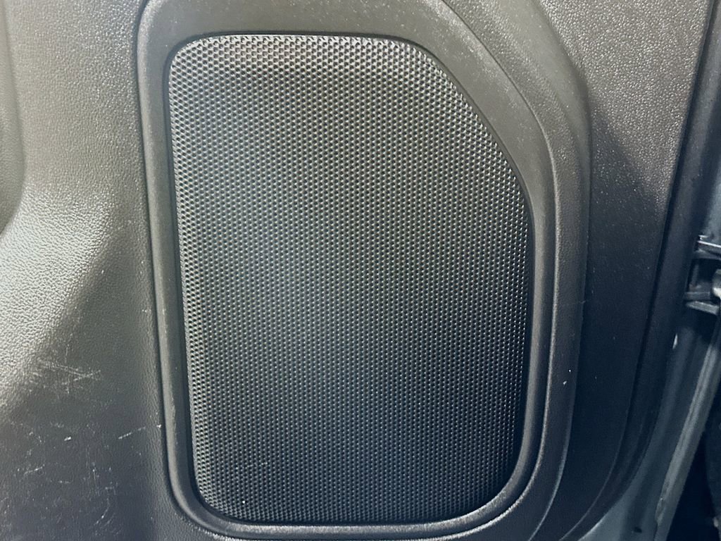 Used 2021 GMC Sierra 1500 Elevation image 20