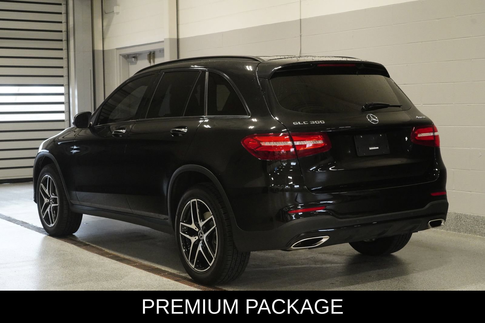 Used 2018 Mercedes-Benz GLC 300 4MATIC image 4