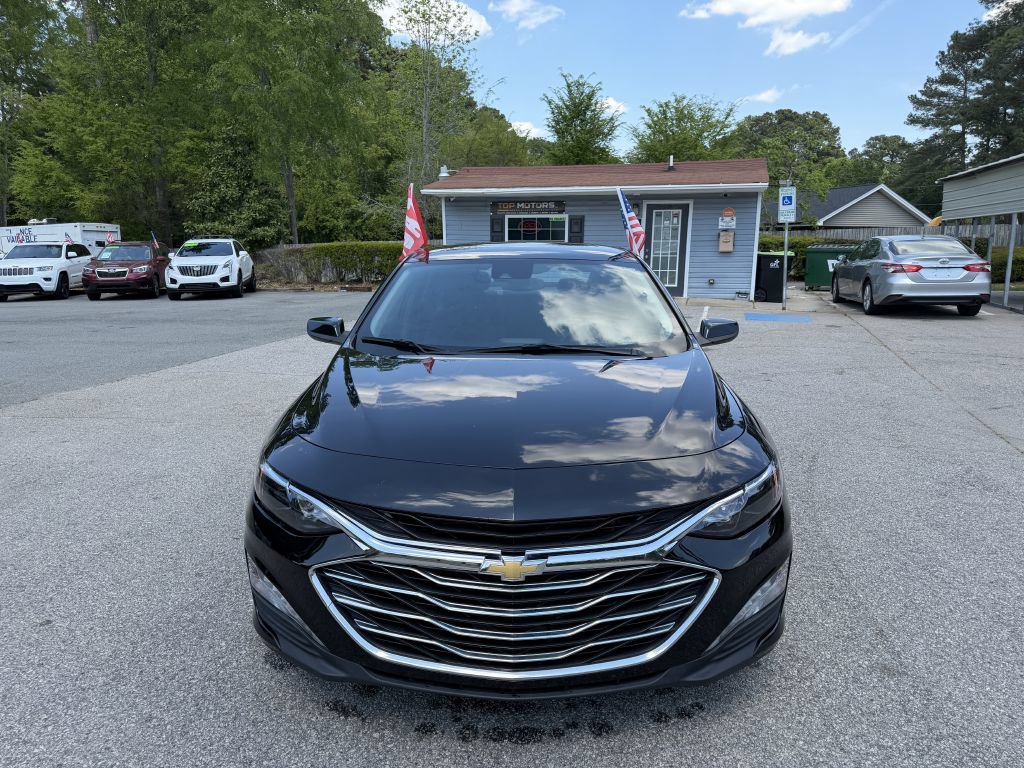 Used 2023 Chevrolet Malibu LT FWD image 2