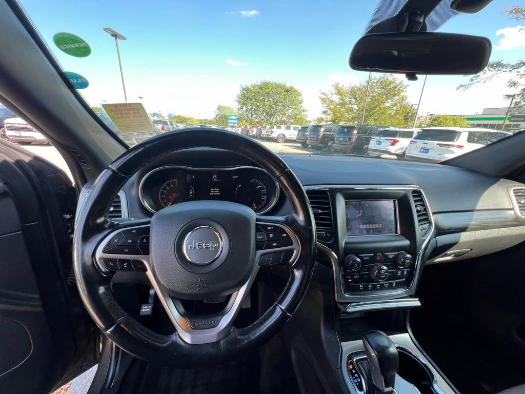 Used 2020 Jeep Grand Cherokee Laredo image 35