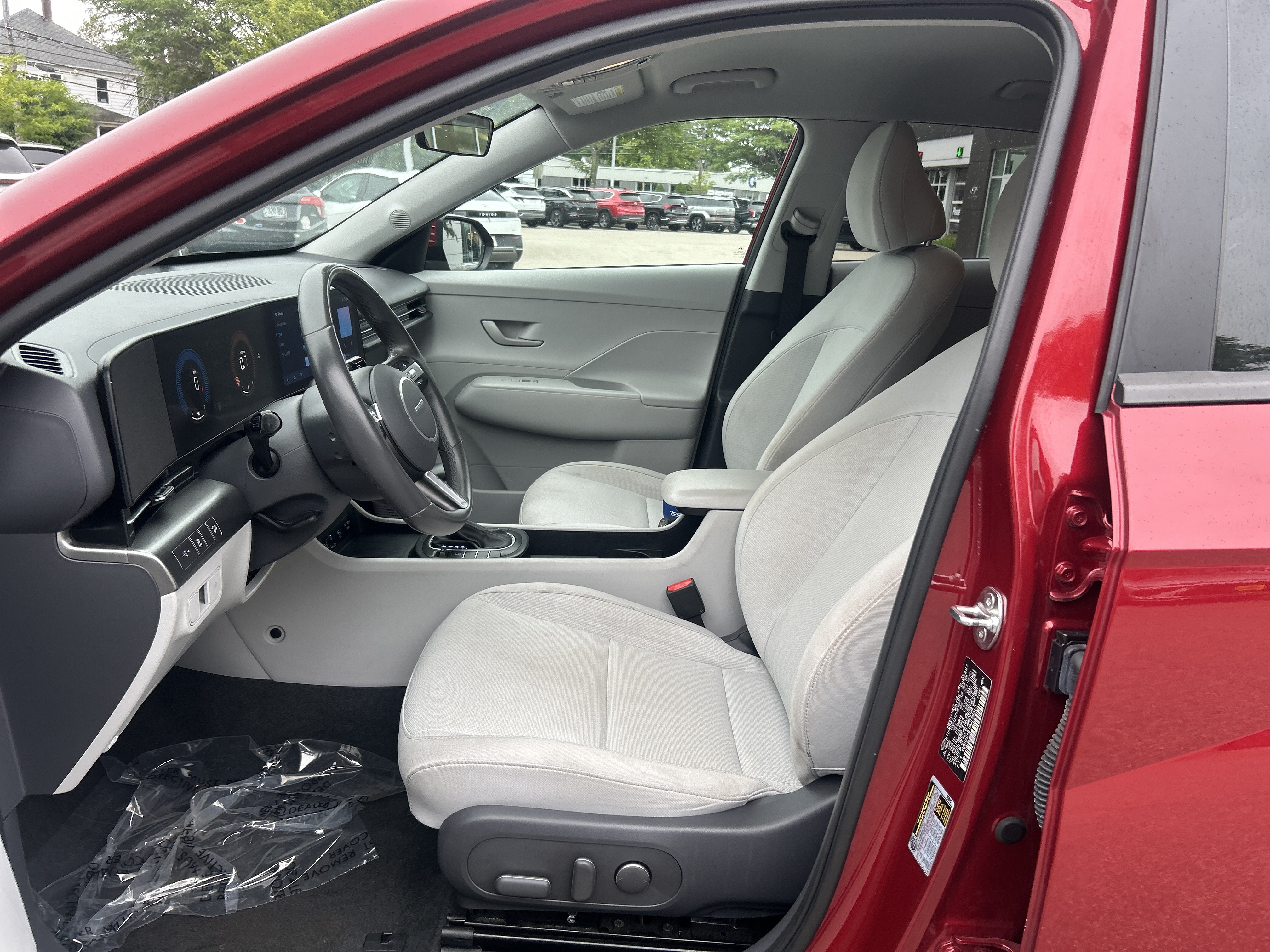 Certified 2025 Hyundai Kona SEL AWD/4WD image 14