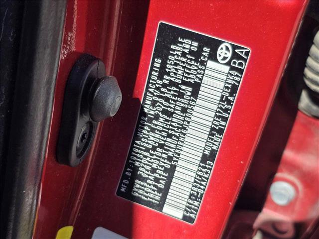 Used 2018 Toyota Corolla LE image 14