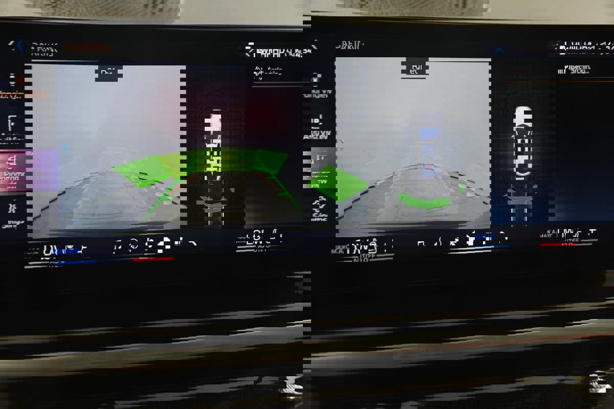 Used 2024 BMW X6 xDrive40i image 10