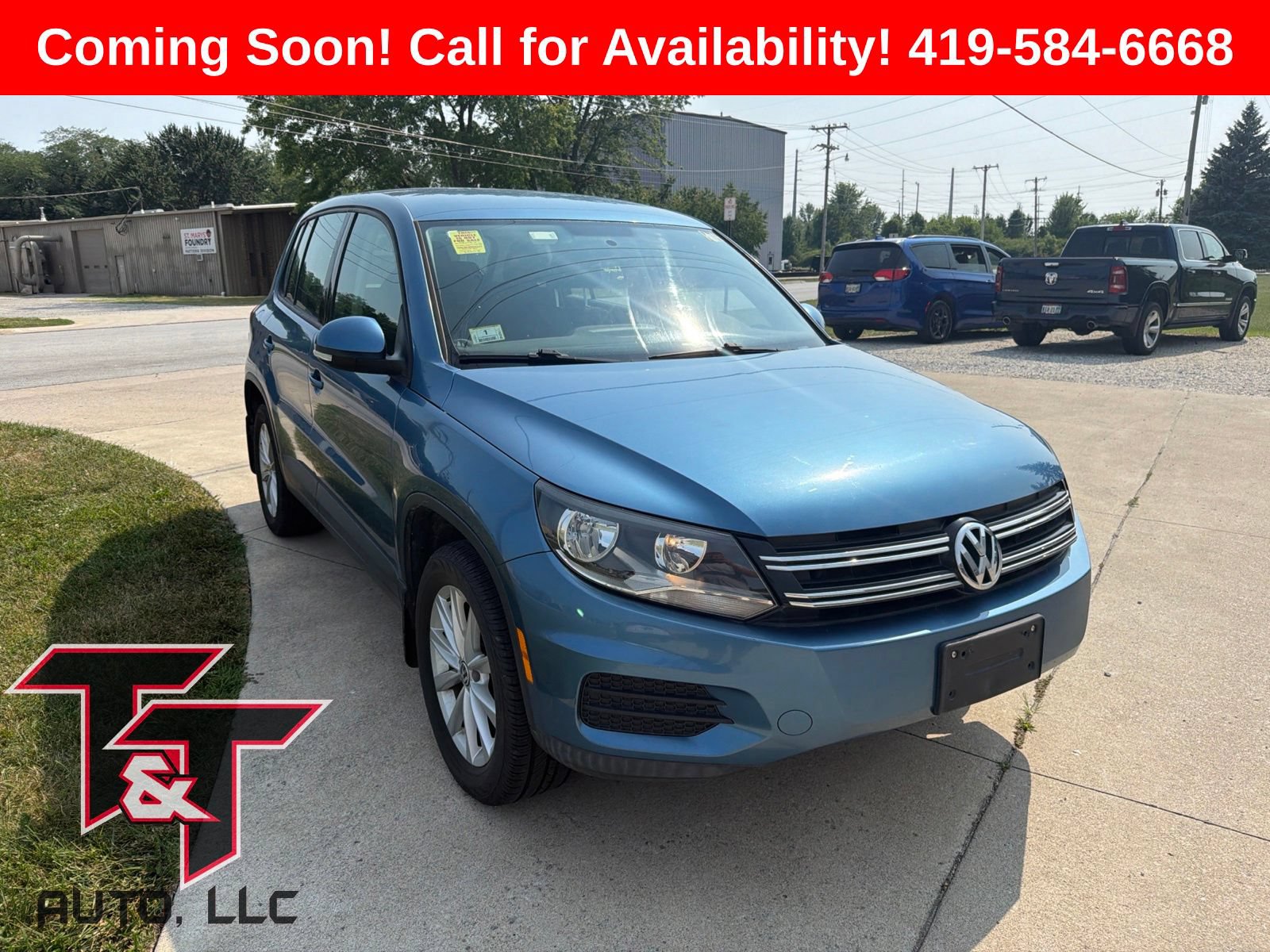 Used 2017 Volkswagen Tiguan Limited w/ Alloy Wheels Package