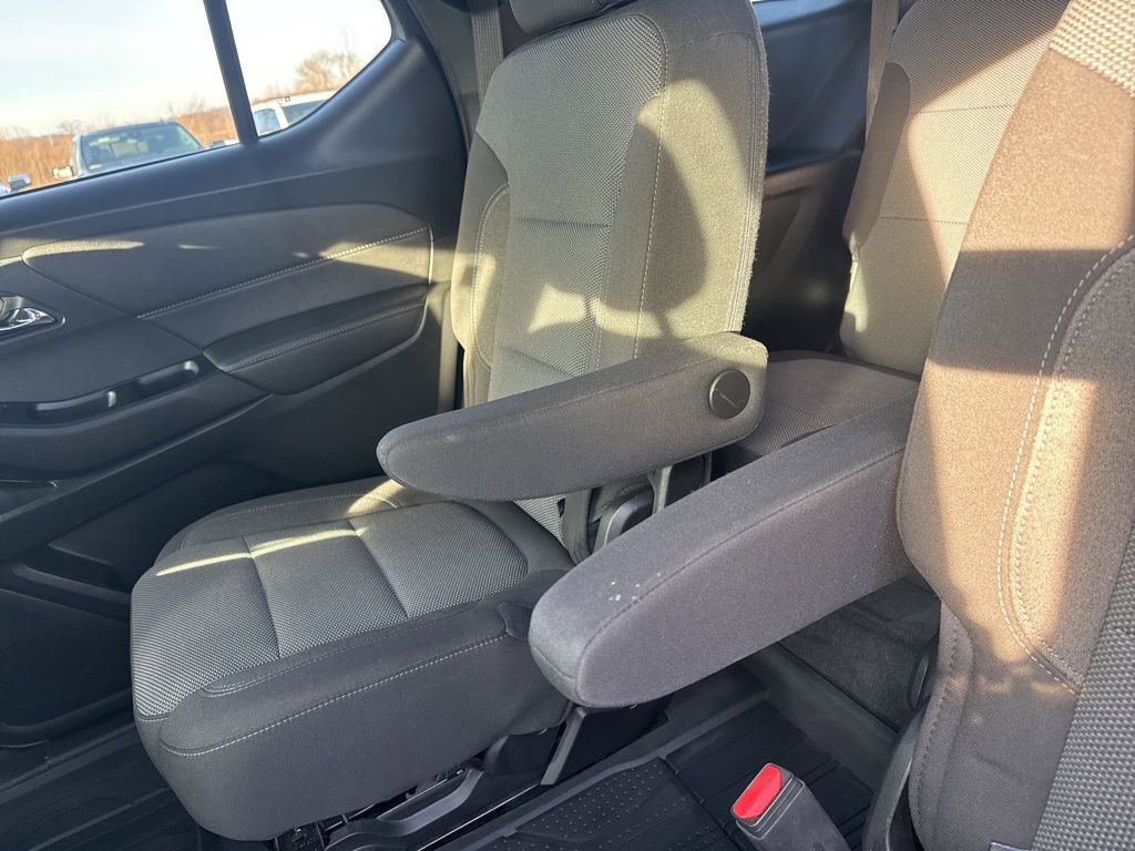 Certified 2023 Chevrolet Traverse LT w/ Midnight/Sport Edition image 20
