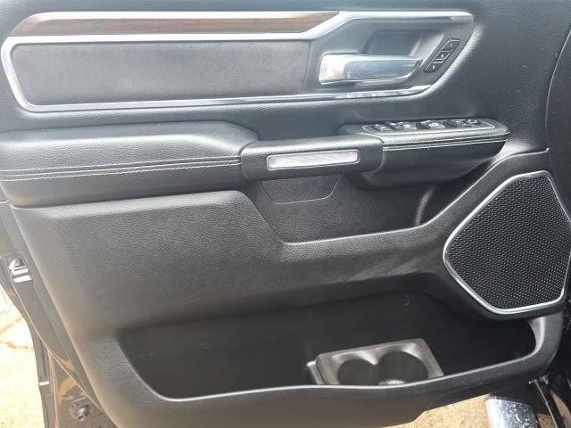 Used 2021 RAM 1500 Laramie AWD/4WD image 12