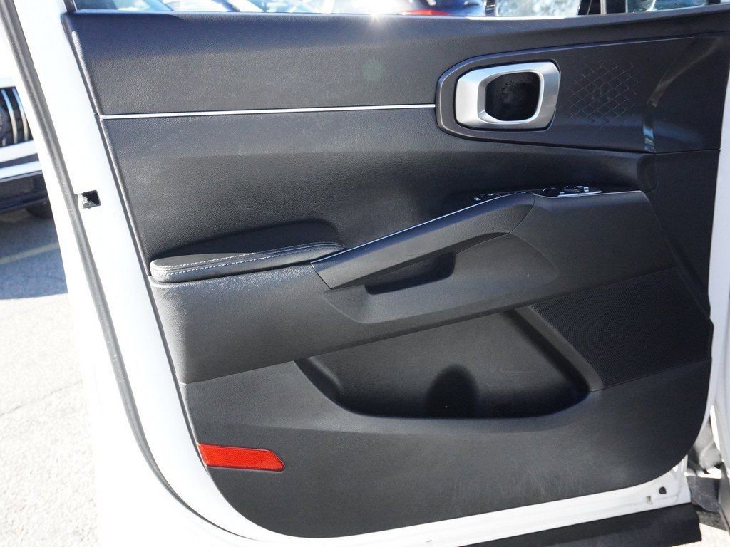 Used 2022 Kia Sorento S w/ Panoramic Sunroof Package image 26