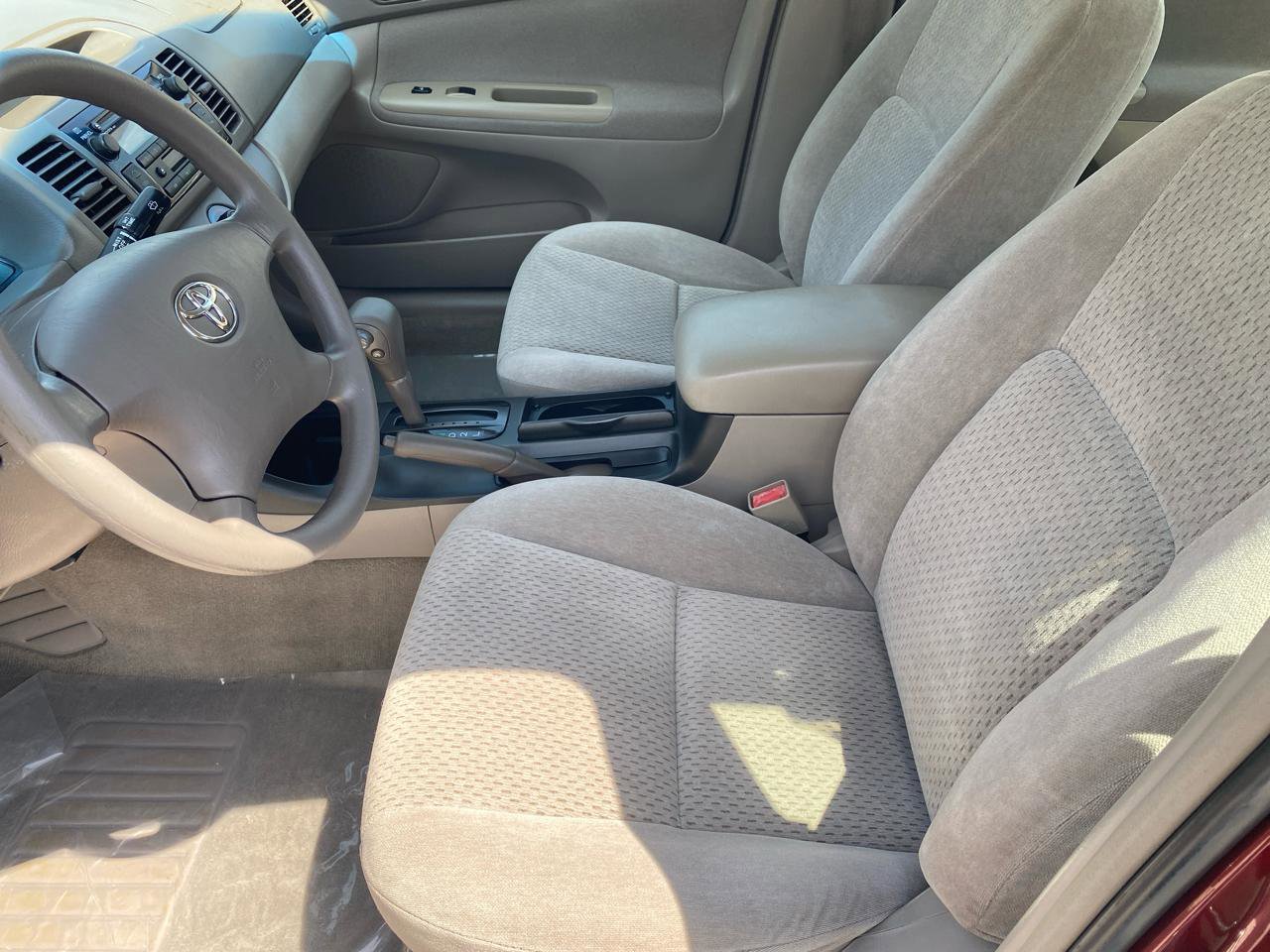 Used 2003 Toyota Camry XLE FWD image 14