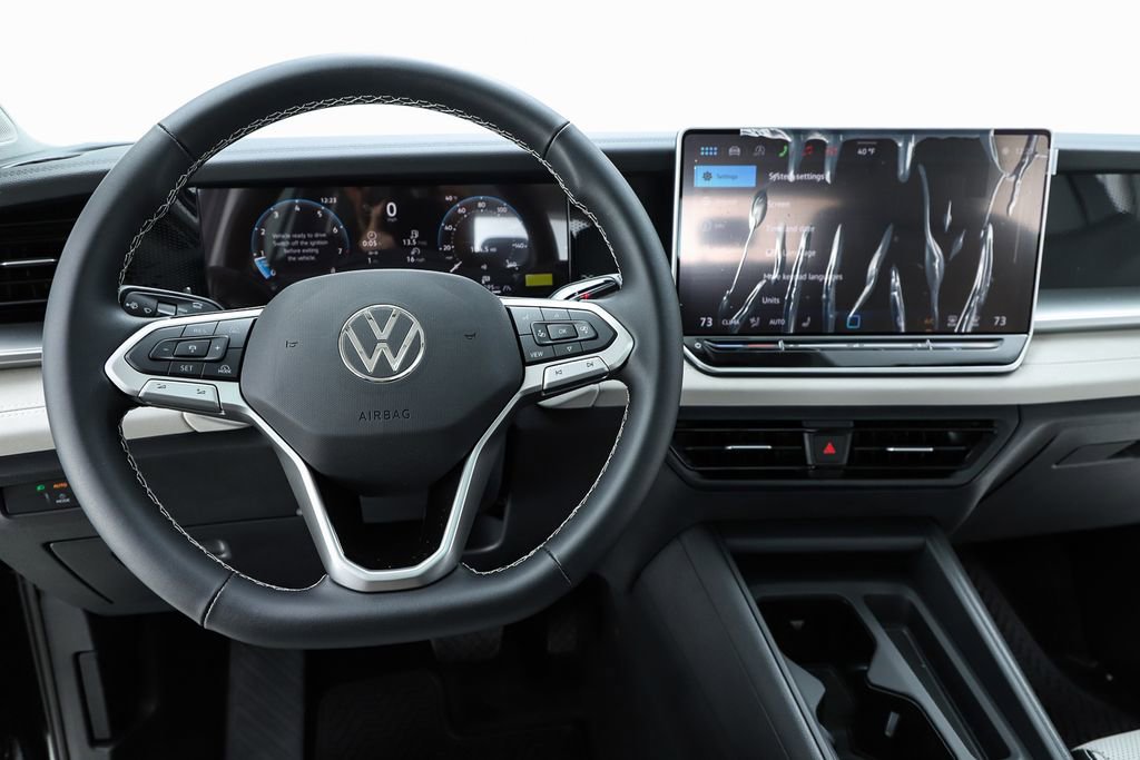 New 2026 Volkswagen Tiguan SE image 59