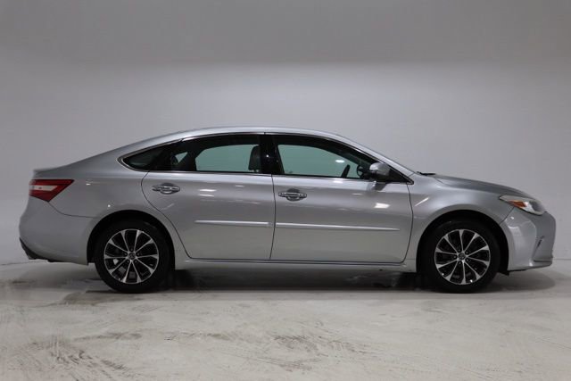 Used 2016 Toyota Avalon XLE Premium w/ Protection Package FWD image 8