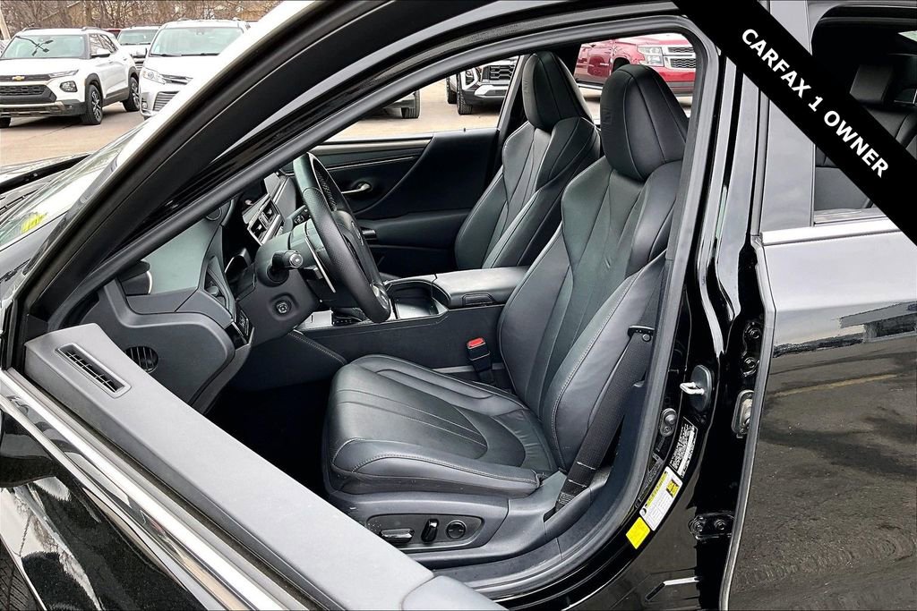 Used 2023 Lexus ES 350 F Sport w/ Accessory Package (Z2) image 20