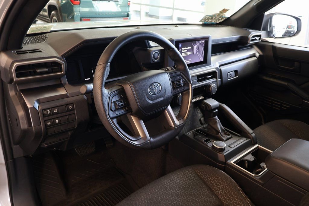 Used 2025 Toyota 4Runner SR5 RWD image 7