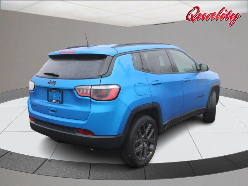 New 2026 Jeep Compass Latitude AWD/4WD image 3