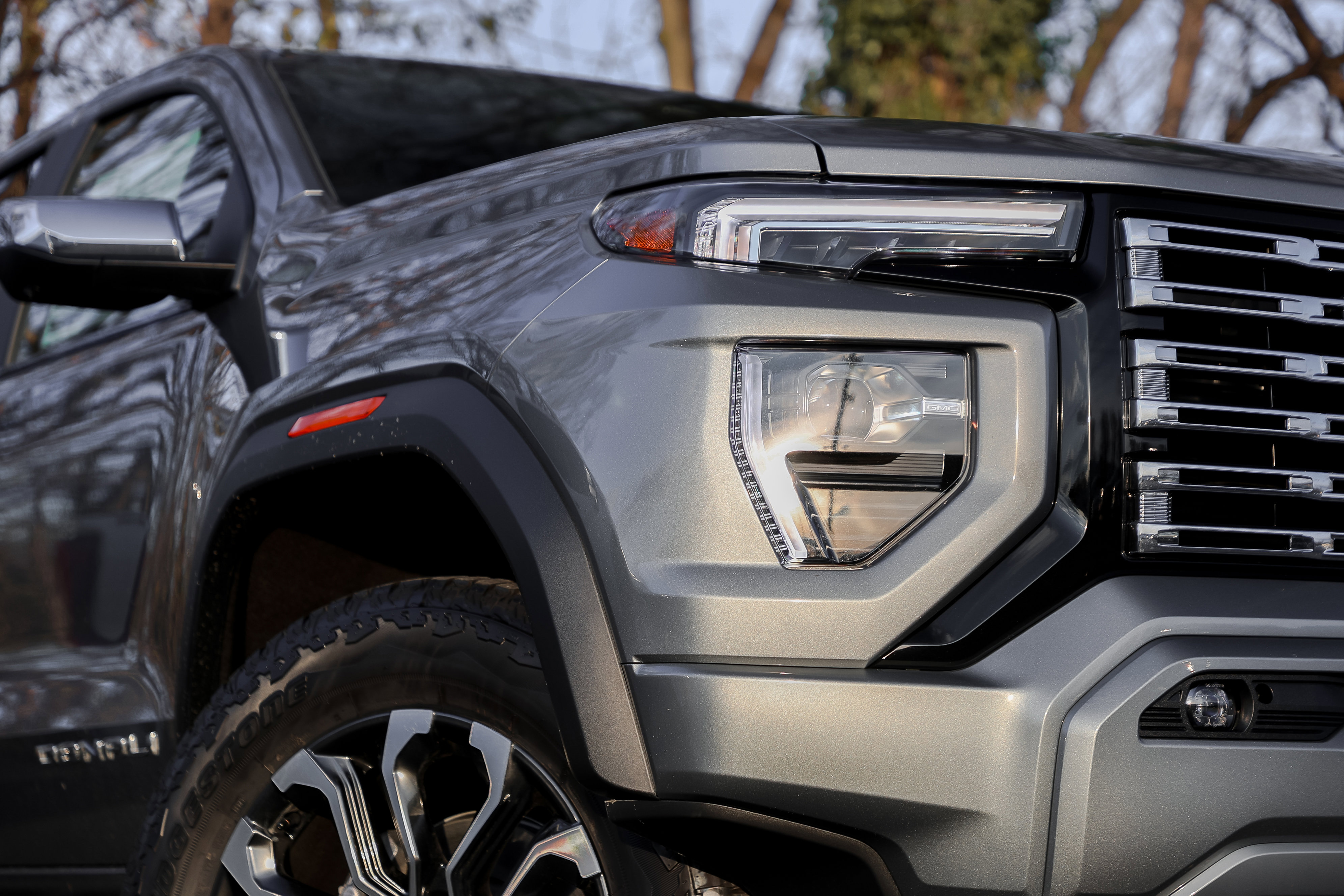 New 2026 GMC Canyon Denali image 3