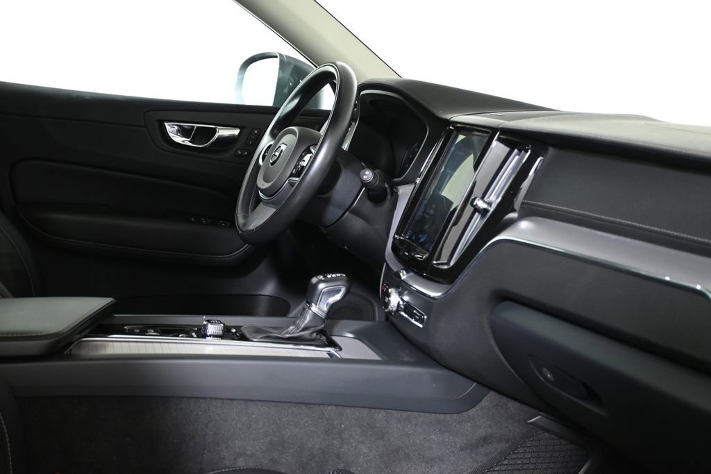 Used 2019 Volvo XC60 T6 Inscription w/ Protection Package Premier AWD/4WD image 8