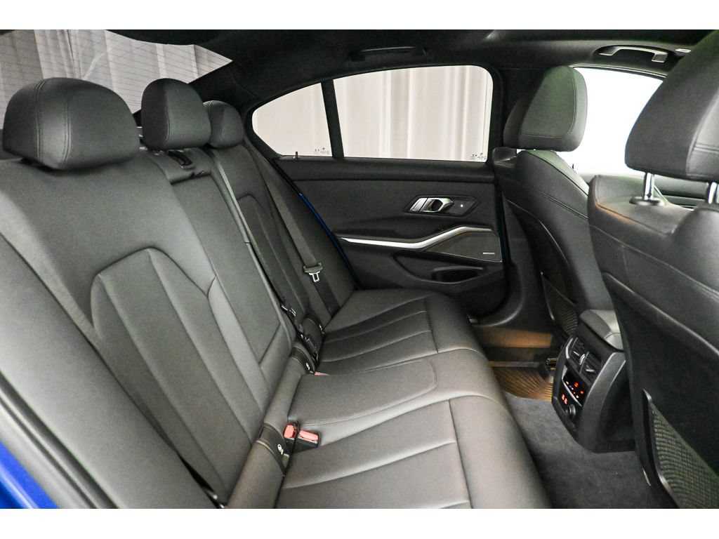 Used 2019 BMW 330i xDrive Sedan w/ M Sport Package AWD/4WD image 20