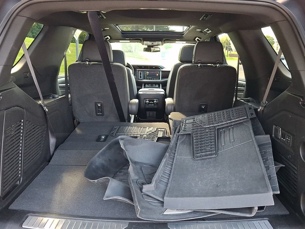Used 2024 GMC Yukon Denali AWD/4WD image 32